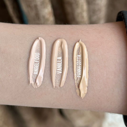 HUDA BEAUTY Faux Filter Foundation